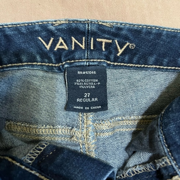 Vanity Distressed Skinny Jeans - Picture 2 of 3